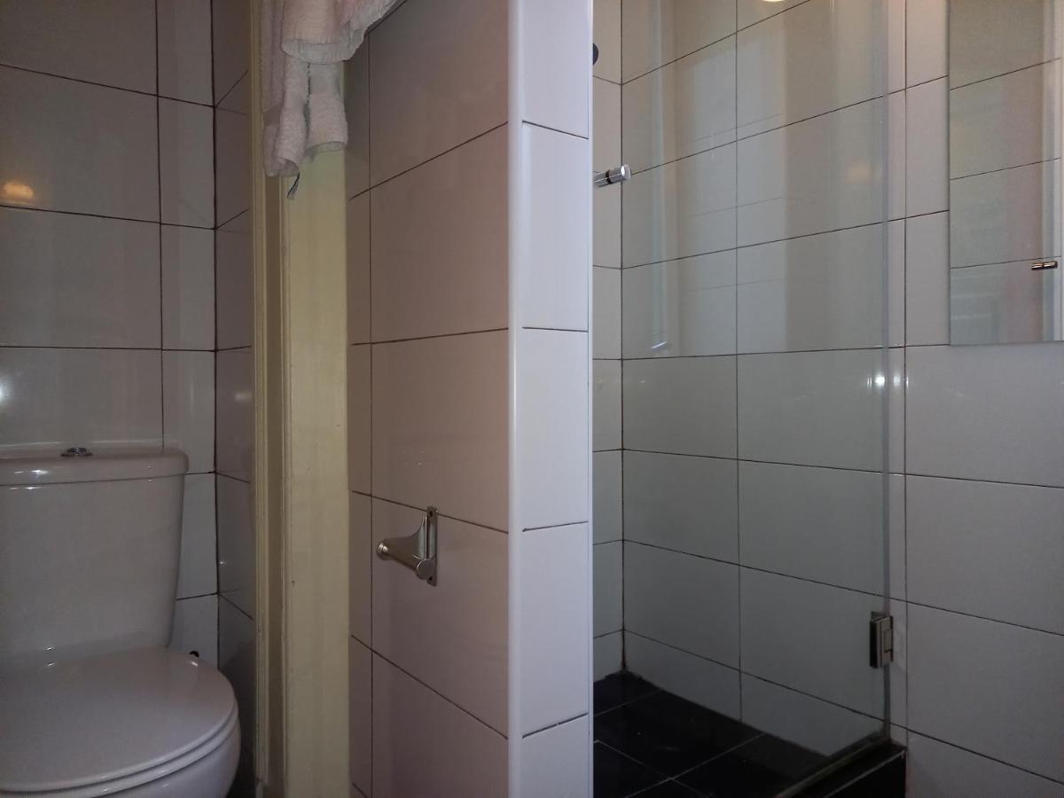 Lisbon Budget Inn Екстер'єр фото