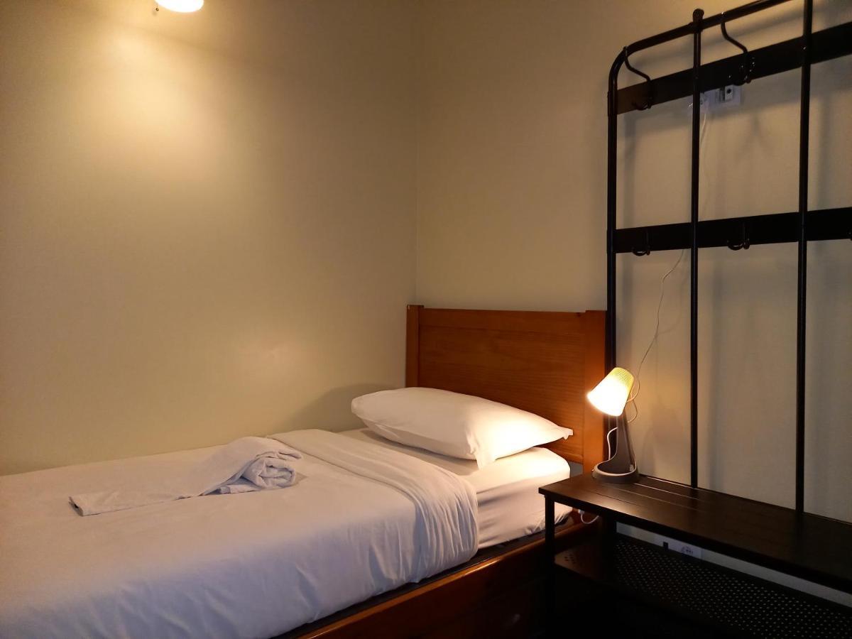 Lisbon Budget Inn Екстер'єр фото