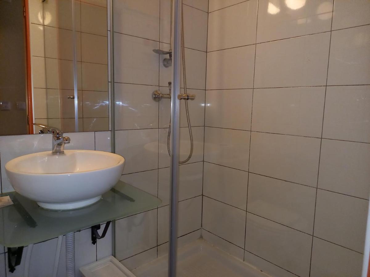 Lisbon Budget Inn Екстер'єр фото