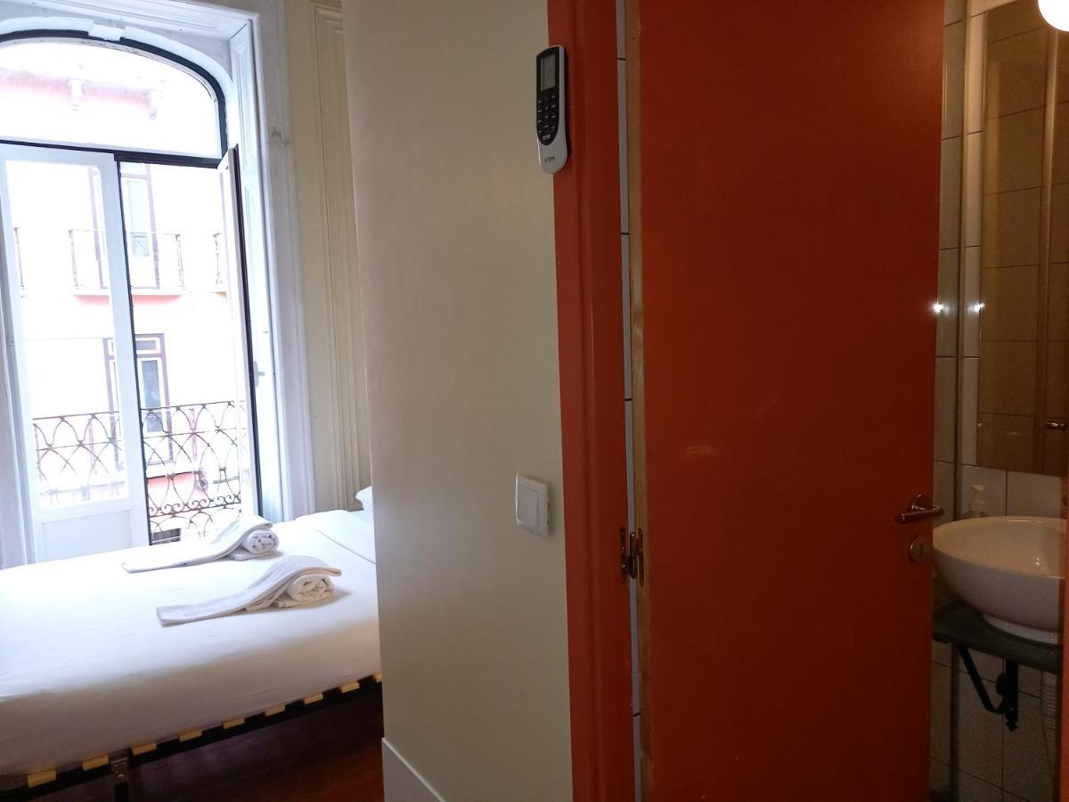 Lisbon Budget Inn Екстер'єр фото