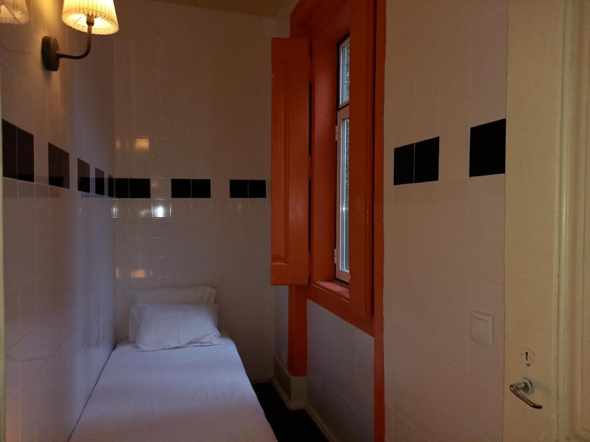 Lisbon Budget Inn Екстер'єр фото