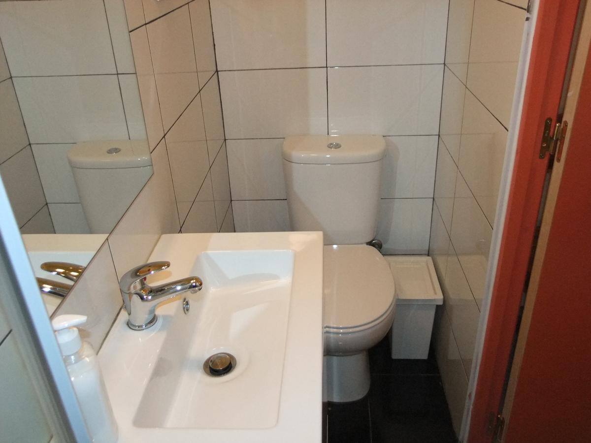 Lisbon Budget Inn Екстер'єр фото